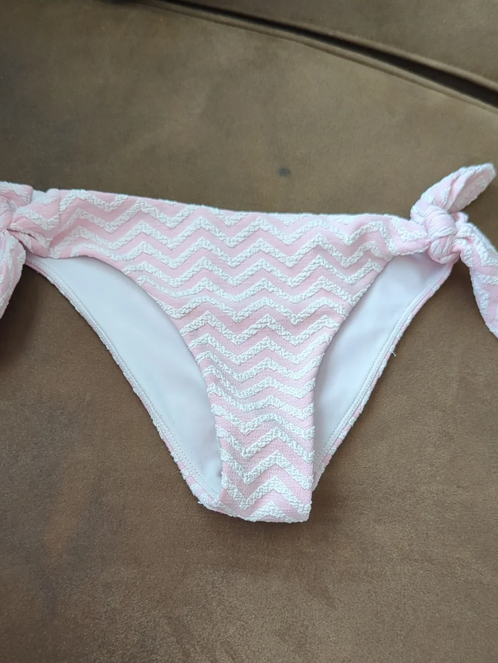 Lovers + Friends Pink/White Sweet Chevron "Shayk" One-Shoulder Tie Bikini Sz XS - Picture 8 of 10